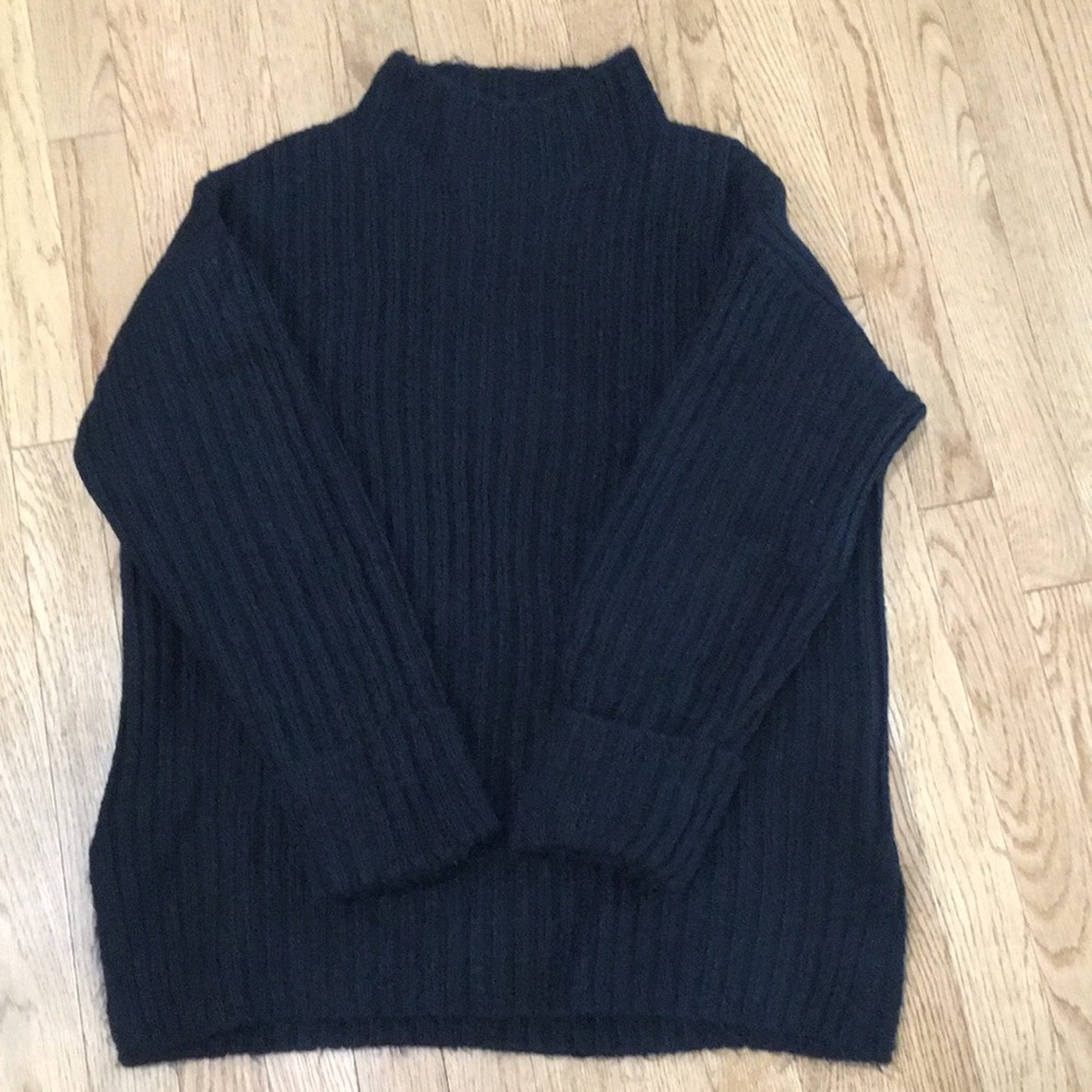 Old Navy womens black sweater tunic M
